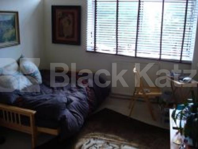 			New Instruciton, 2 Bedroom, 1 bath, 1 reception Flat			 Linden Gardens, NOTTINGHILL